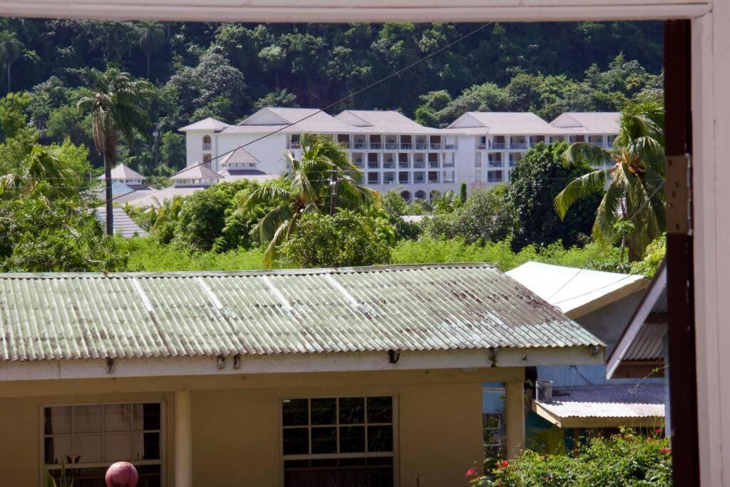 Taylor'S Retreat - 5Min To Sandals Resort & Beach Buccament Extérieur photo